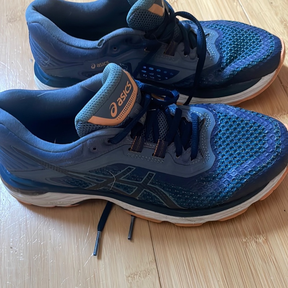 Great condition asics